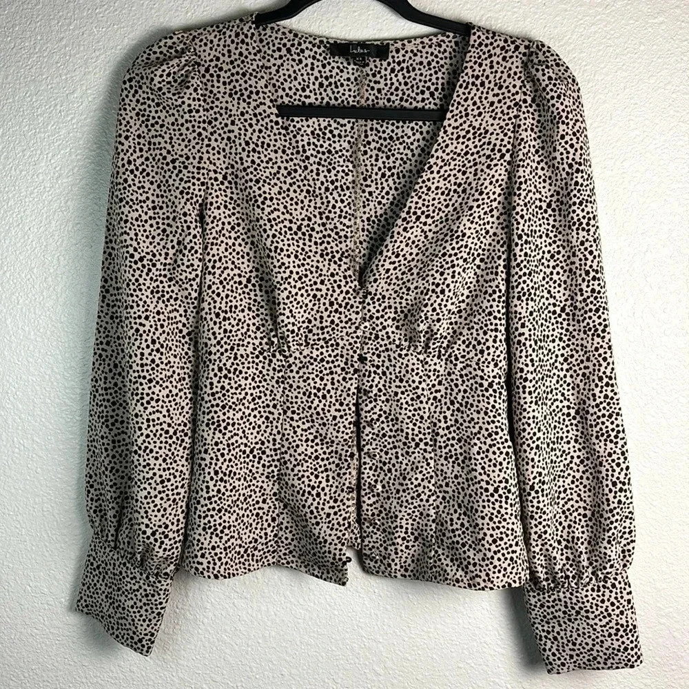 Lulu’s Long Sleeve Button up Blouse